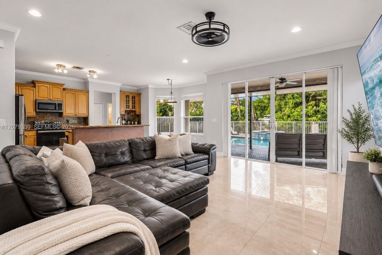 2566 SW 158th Ave, Miramar, FL 33027 Photo