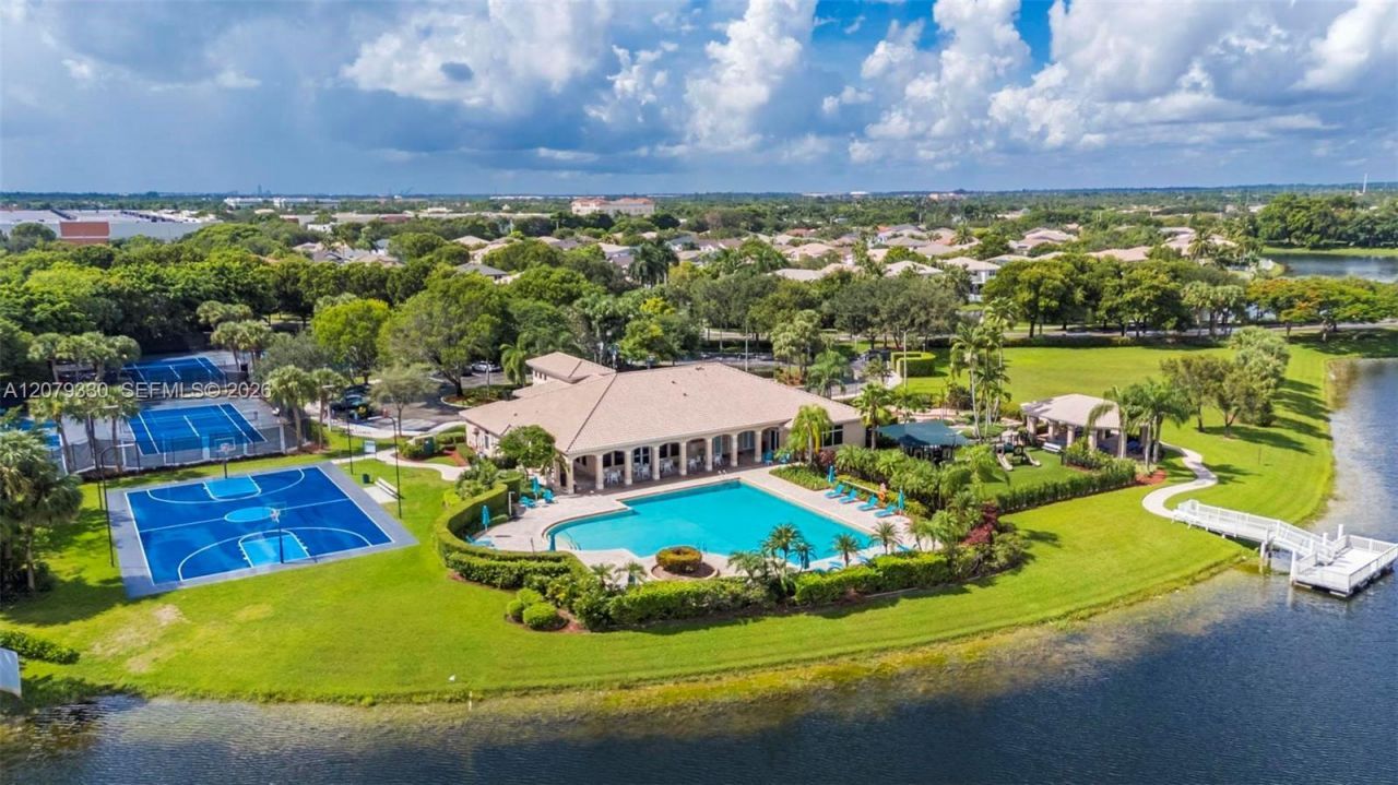 2566 SW 158th Ave, Miramar, FL 33027 Photo