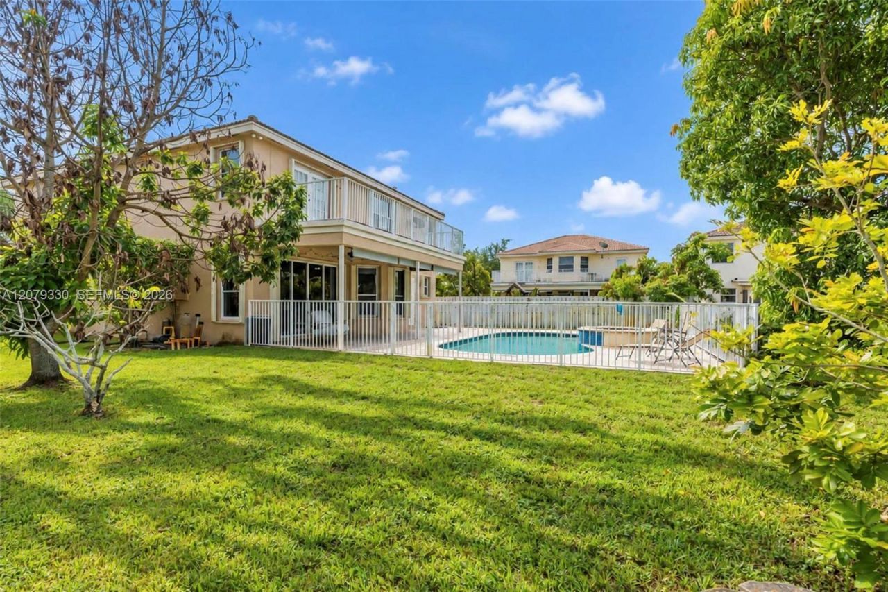 2566 SW 158th Ave, Miramar, FL 33027 Photo