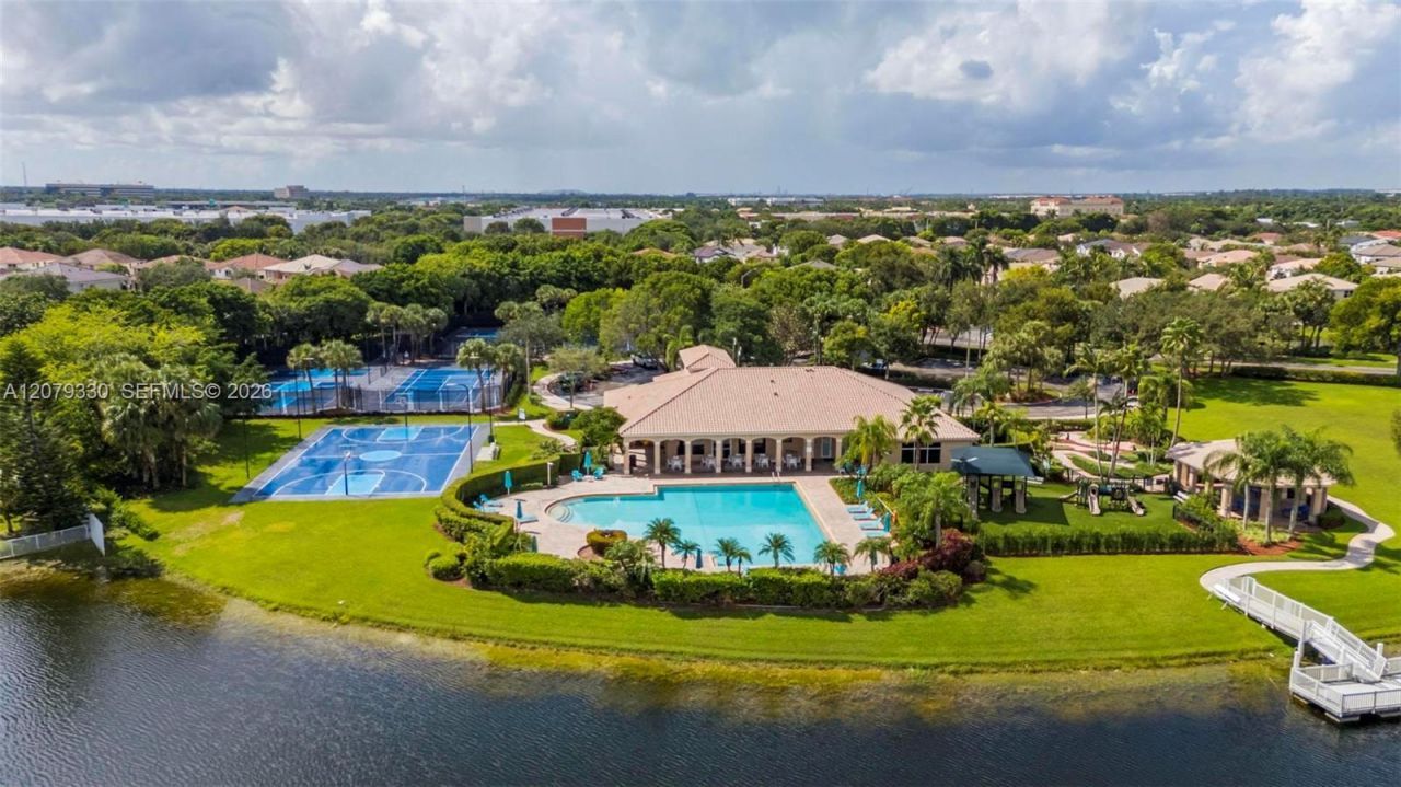 2566 SW 158th Ave, Miramar, FL 33027 Photo