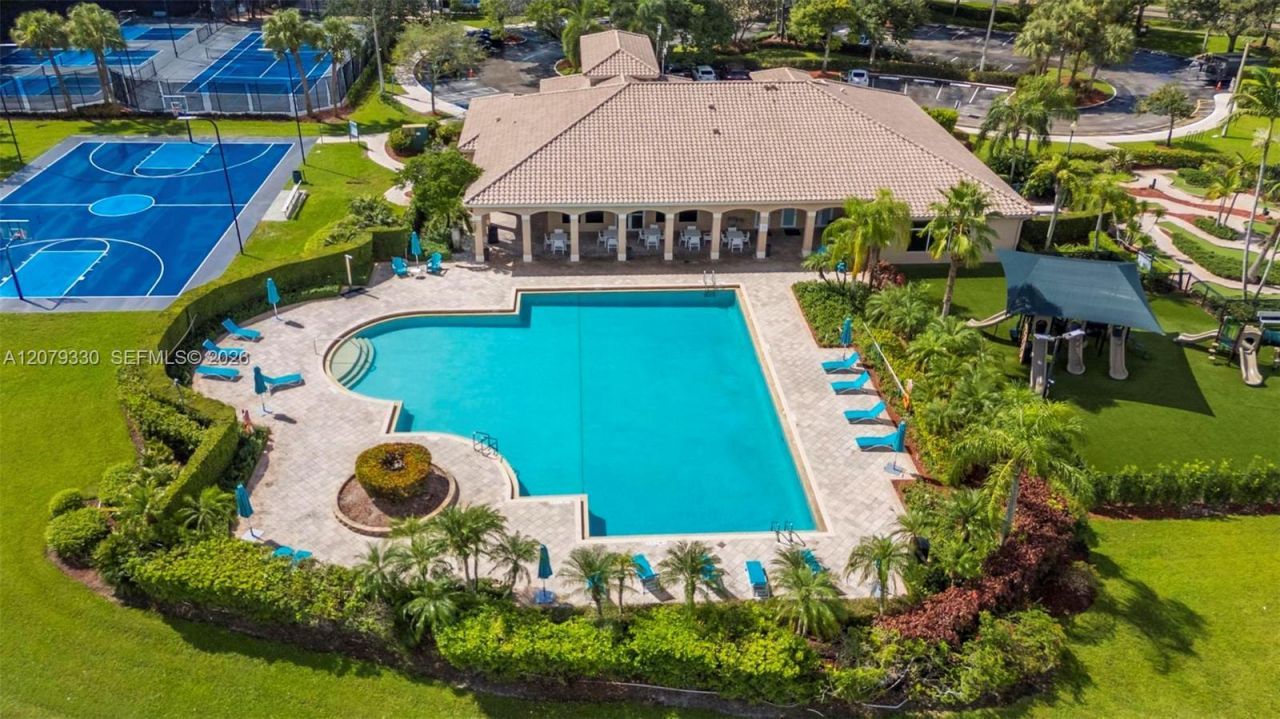 2566 SW 158th Ave, Miramar, FL 33027 Photo