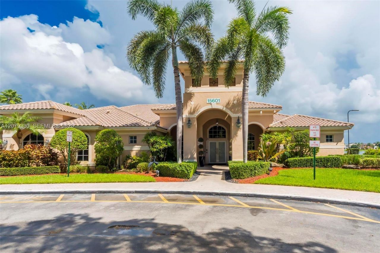 2566 SW 158th Ave, Miramar, FL 33027 Photo