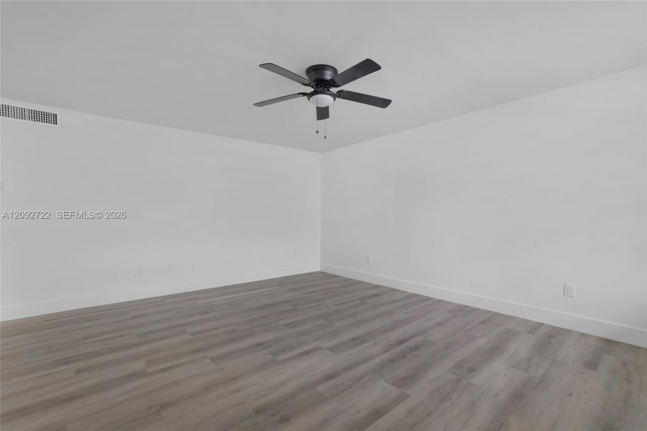 631 Jefferson Ave, Unit 304, Miami Beach, FL 33139 Photo