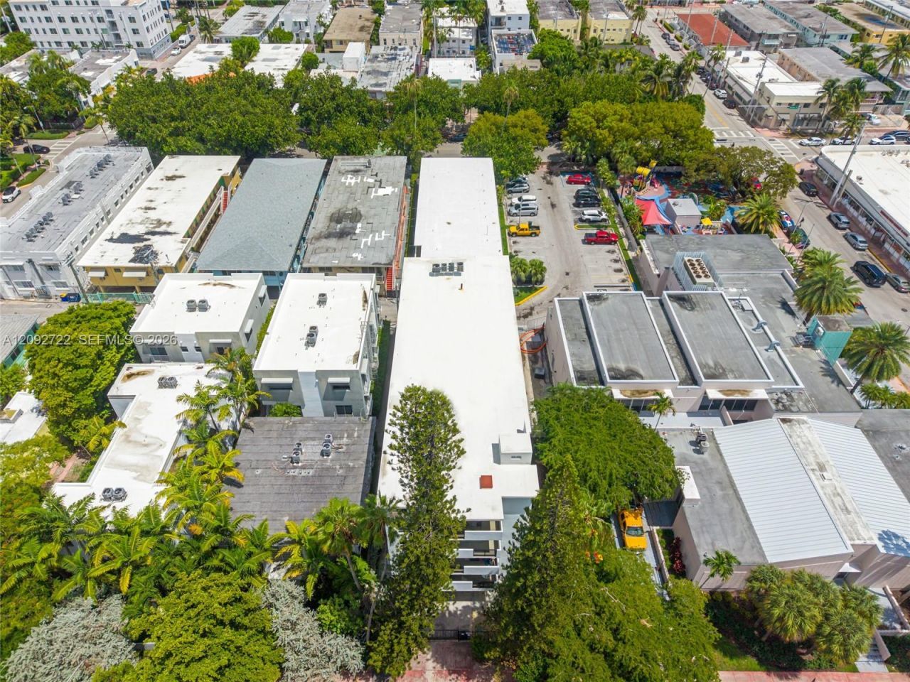 631 Jefferson Ave, Unit 304, Miami Beach, FL 33139 Photo