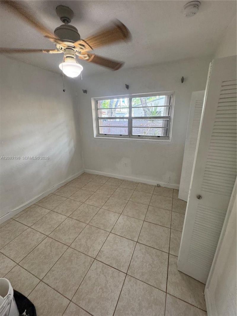 1020 SW 5th St, Unit 4, Miami, FL 33130 Photo