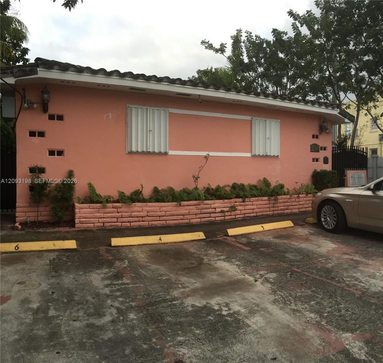 1020 SW 5th St, Unit 4, Miami, FL 33130 Photo