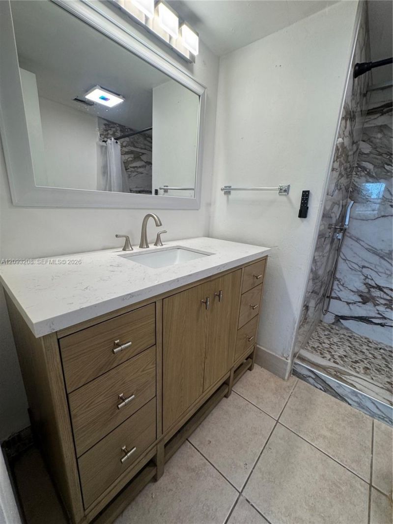 8500 Sunrise Lakes Blvd , Unit 103, Sunrise, FL 33322 Photo