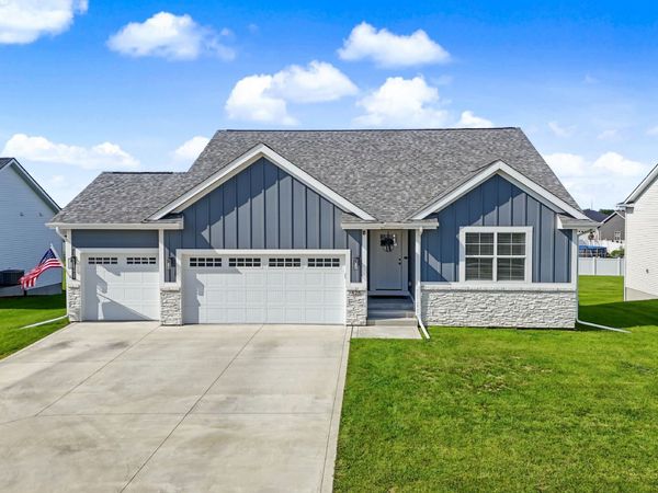428 Wicker Drive, Huxley, IA 50124