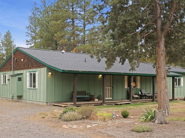69460 Crooked Horseshoe Road, Sisters, OR 97759
