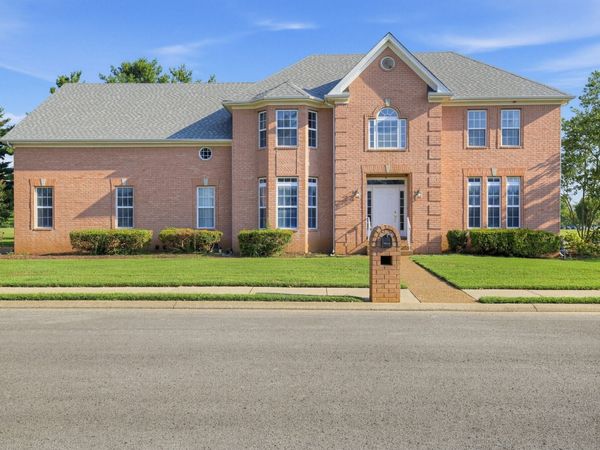 2326 Amber Glen Dr , Murfreesboro, TN 37128