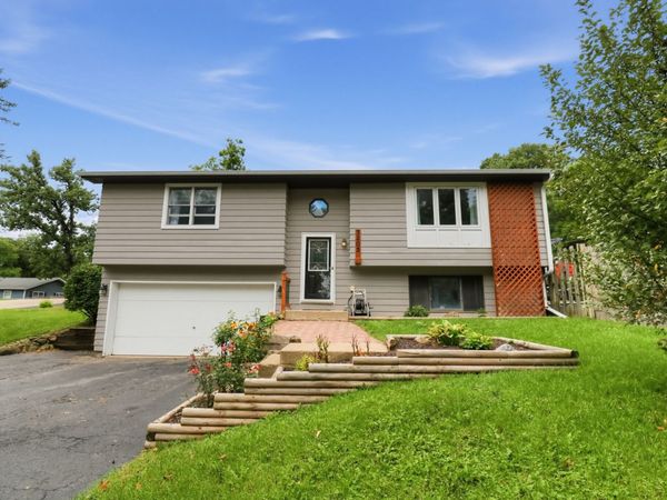3203 Thompson Road , Wonder Lake, IL 60097