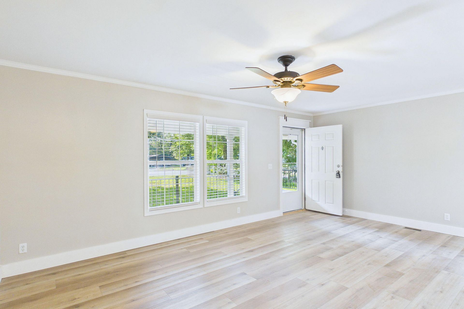 632 Levee Drive Photo 11