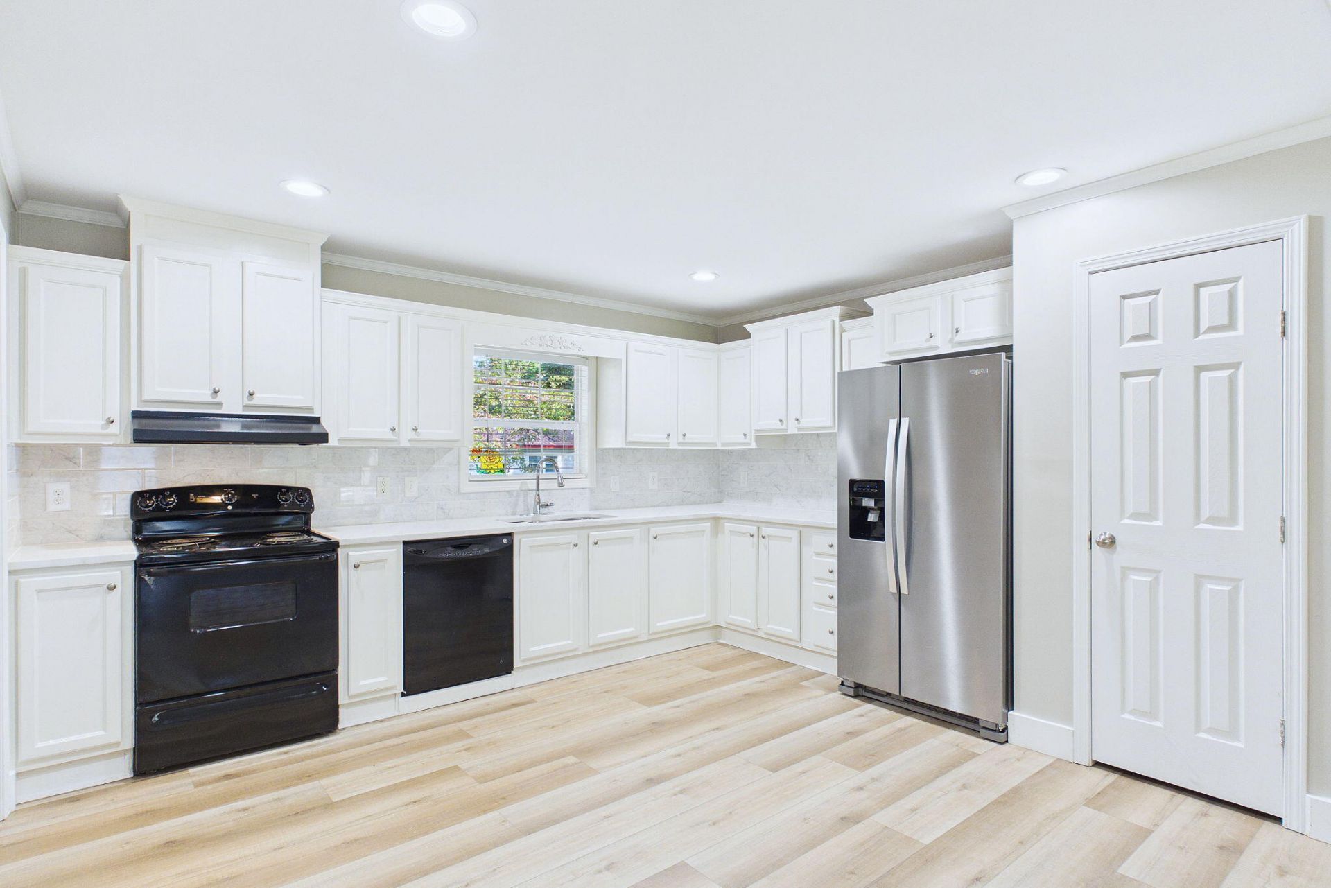 632 Levee Drive Photo 13