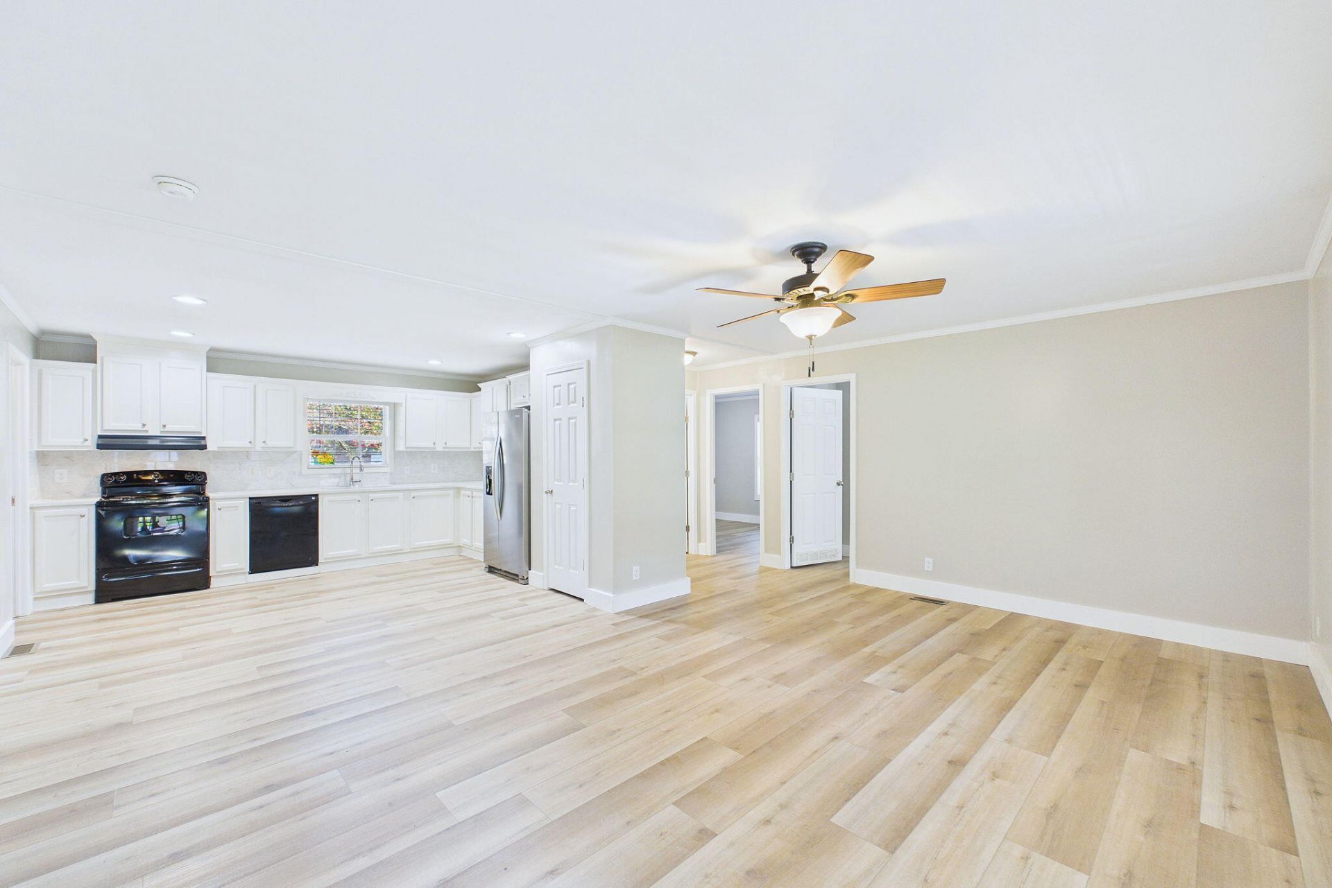 632 Levee Drive Photo 9