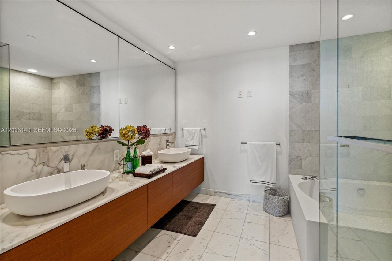 10201 Collins Ave , Unit 705, Bal Harbour, FL 33154 Photo