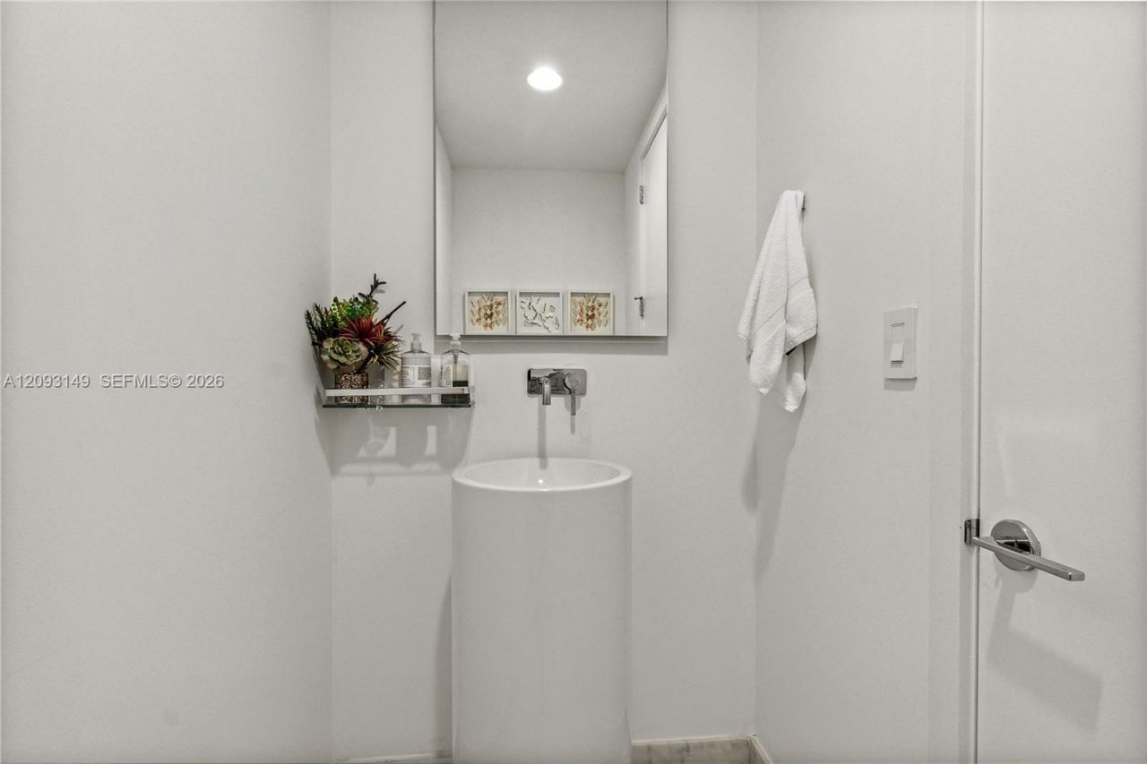 10201 Collins Ave , Unit 705, Bal Harbour, FL 33154 Photo