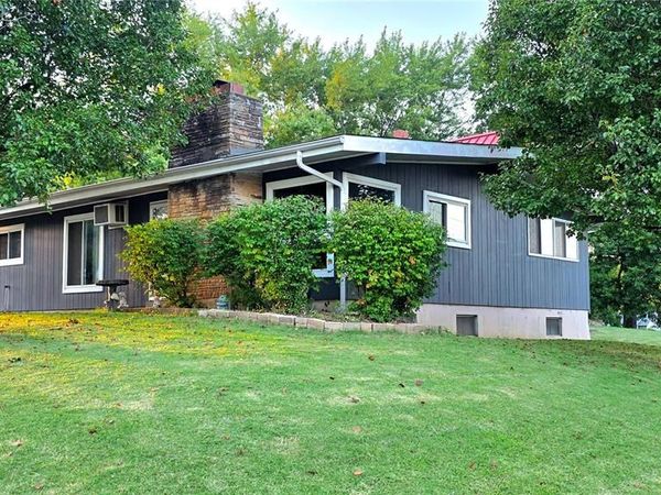 601 W 9th Street, Washington, MO 63090