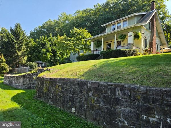 9747 EASTON ROAD , KINTNERSVILLE, PA 18930