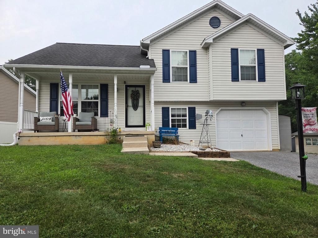 136 S PHILLIPS AVENUE, WAYNESBORO, PA 17268