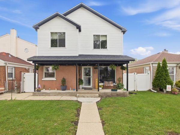 1710 N 14th Avenue , Melrose Park, IL 60160