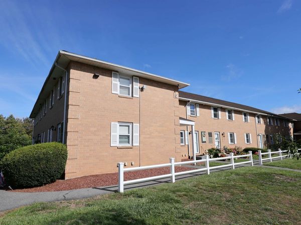 509 Elmwood Drive, Hudson, NH 03051