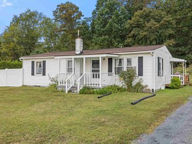3284 MORRIS MILL RD, STAUNTON, VA 24401