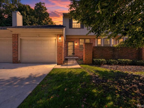 7240 Nottingham Court , West Bloomfield Township, Mi 48322