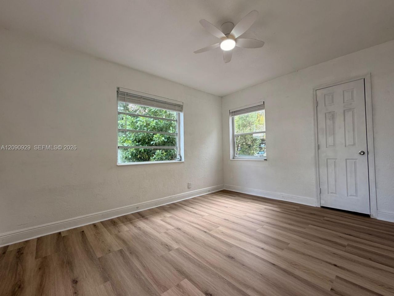 1250 NW 58th St, Miami, FL 33142 Photo