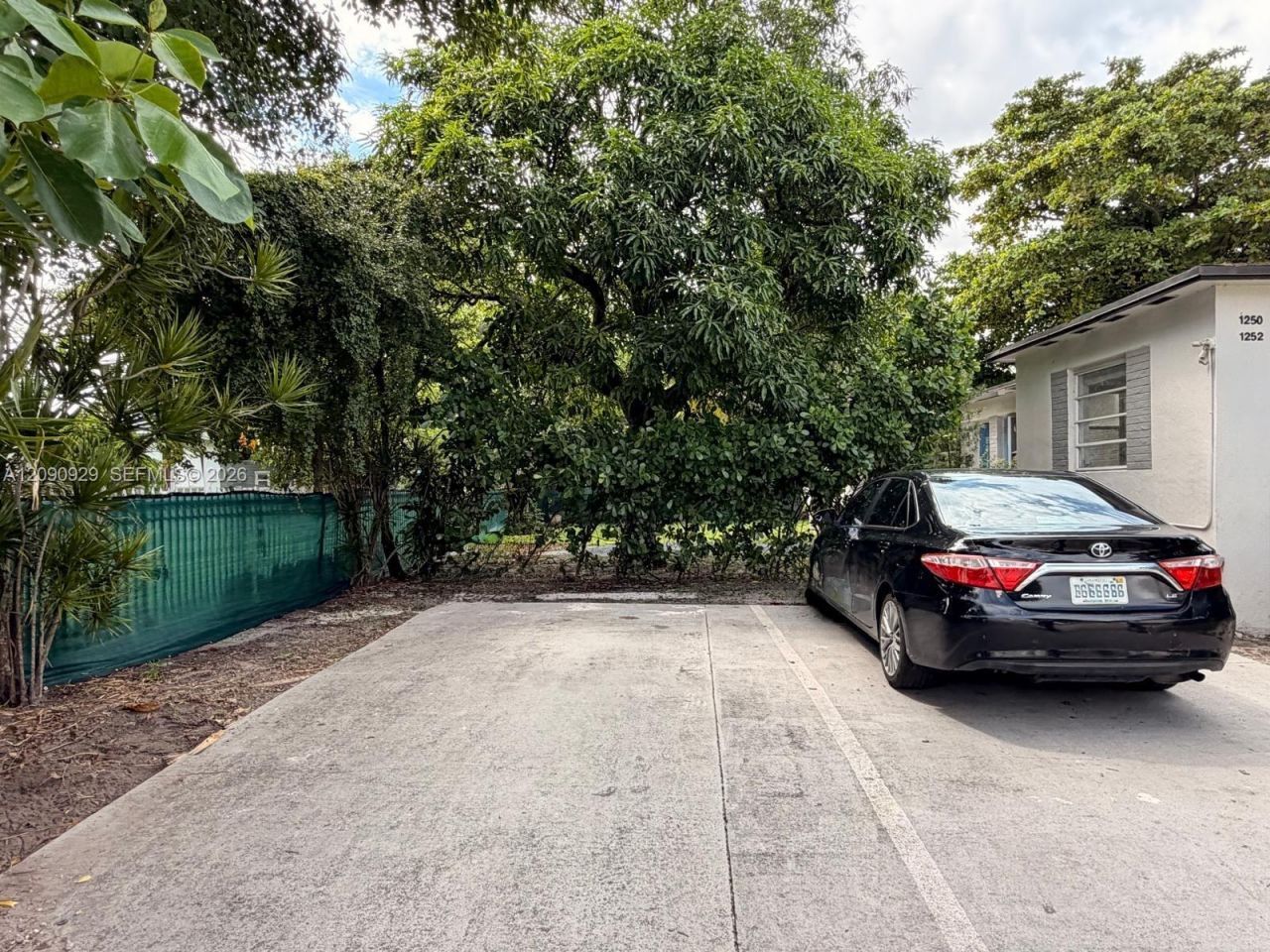 1250 NW 58th St, Miami, FL 33142 Photo