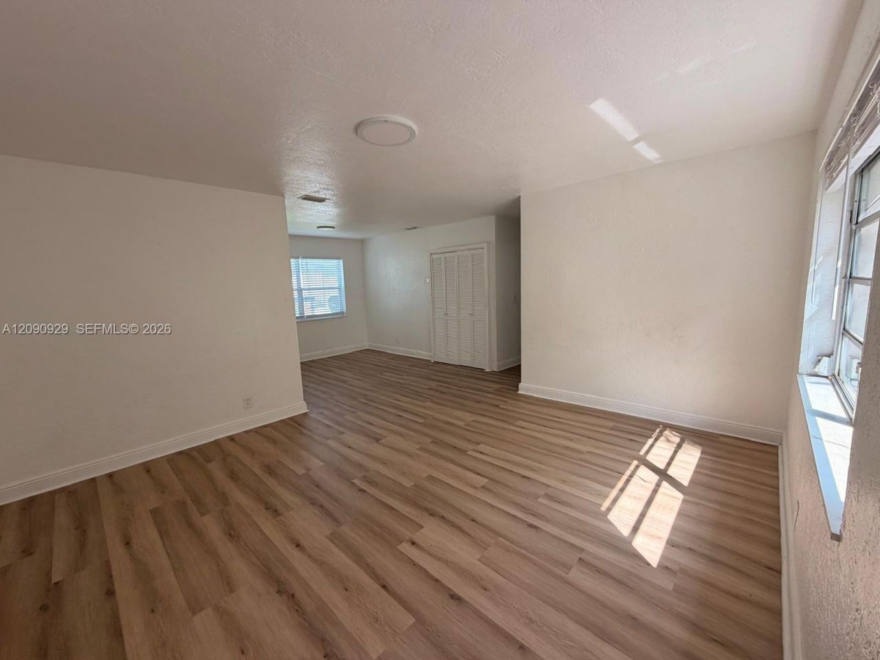 1250 NW 58th St, Miami, FL 33142 Photo