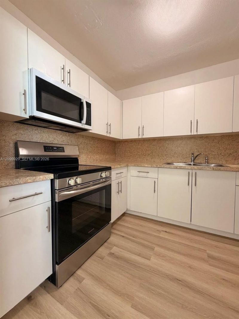 1250 NW 58th St, Miami, FL 33142 Photo