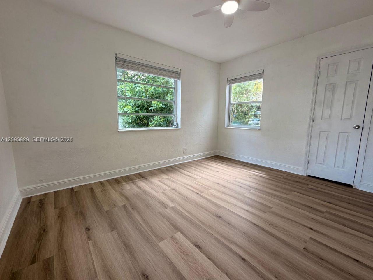 1250 NW 58th St, Miami, FL 33142 Photo