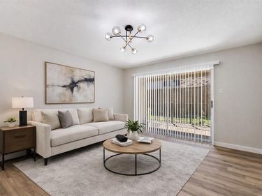 5300 Keller Springs Road, Unit 1067, Dallas, TX 75248