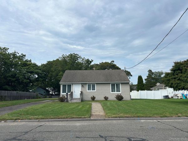 14 Market Street , Centereach, NY 11720