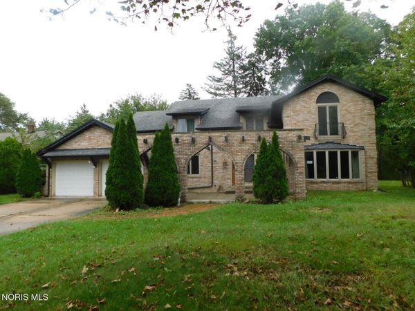 2401 Karendale Drive , Toledo, OH 43614