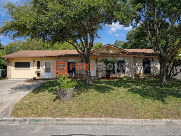 7845 Village Oak, Live Oak, TX 78233