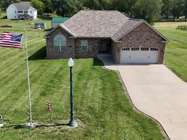 8301 SW State Route V Highway, St Joseph, MO 64504