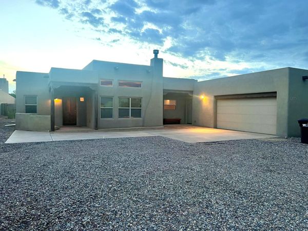3105 Demavend Road NE, Rio Rancho, NM 87144