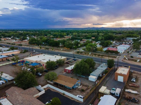 7524 2nd Street NW, Albuquerque, NM 87107