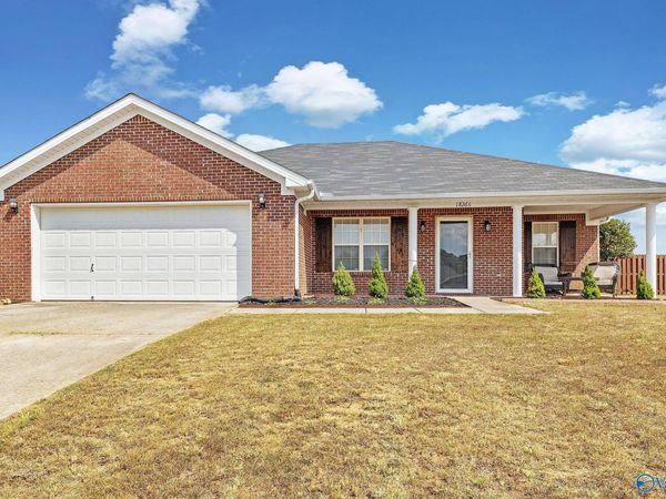 18266 Upland Trail, Athens, AL 35613