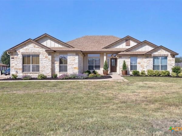 104 S Buckboard , Liberty Hill, TX 78642