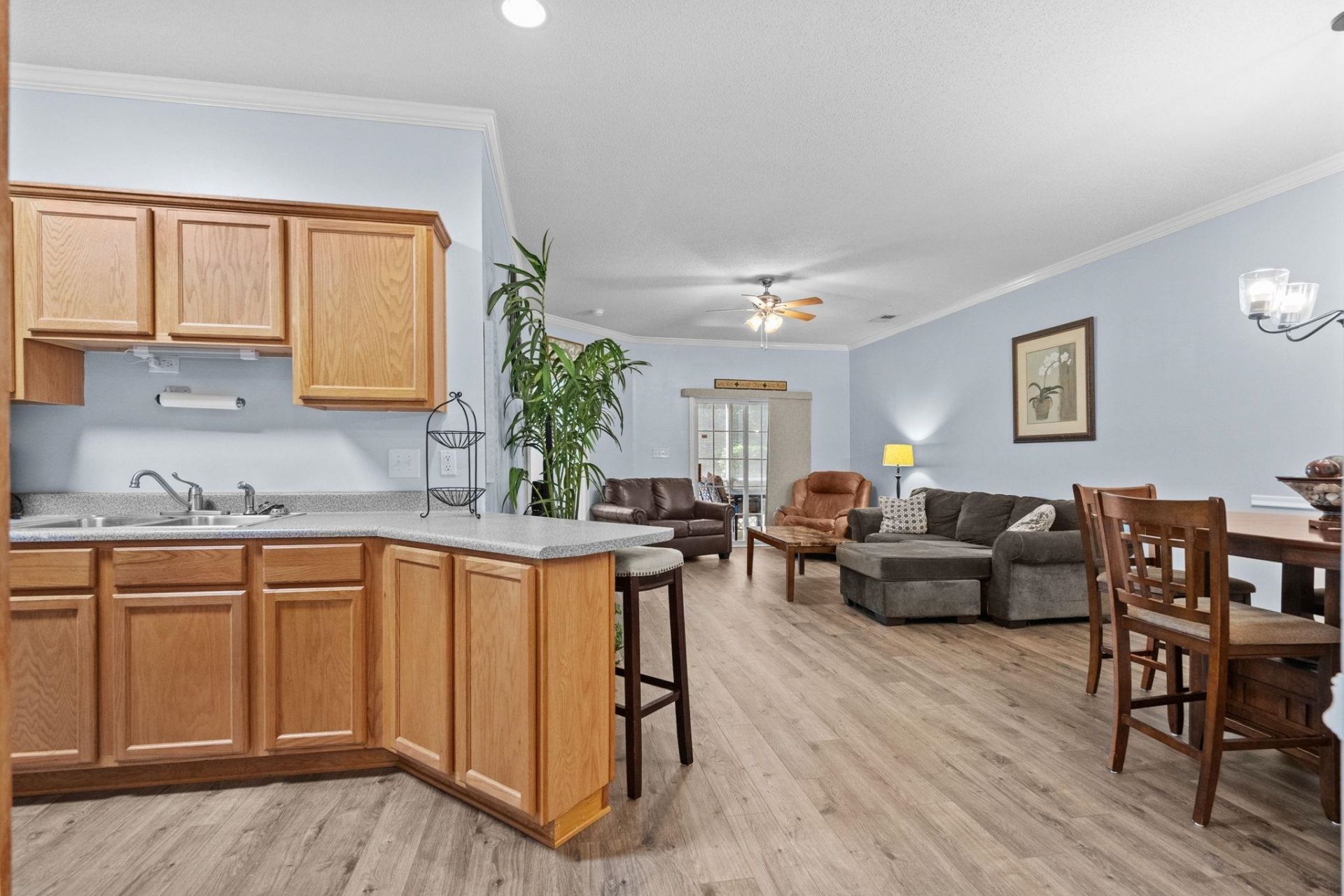 120 Lazy Willow Ln. Photo 4