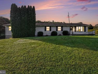 299 LITTLE MOUNTAIN ROAD, RINGTOWN, PA 17967