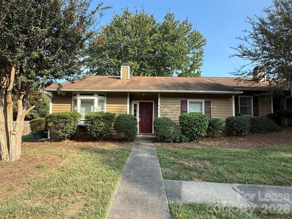 8317 Summerglen Circle , Charlotte, NC 28227