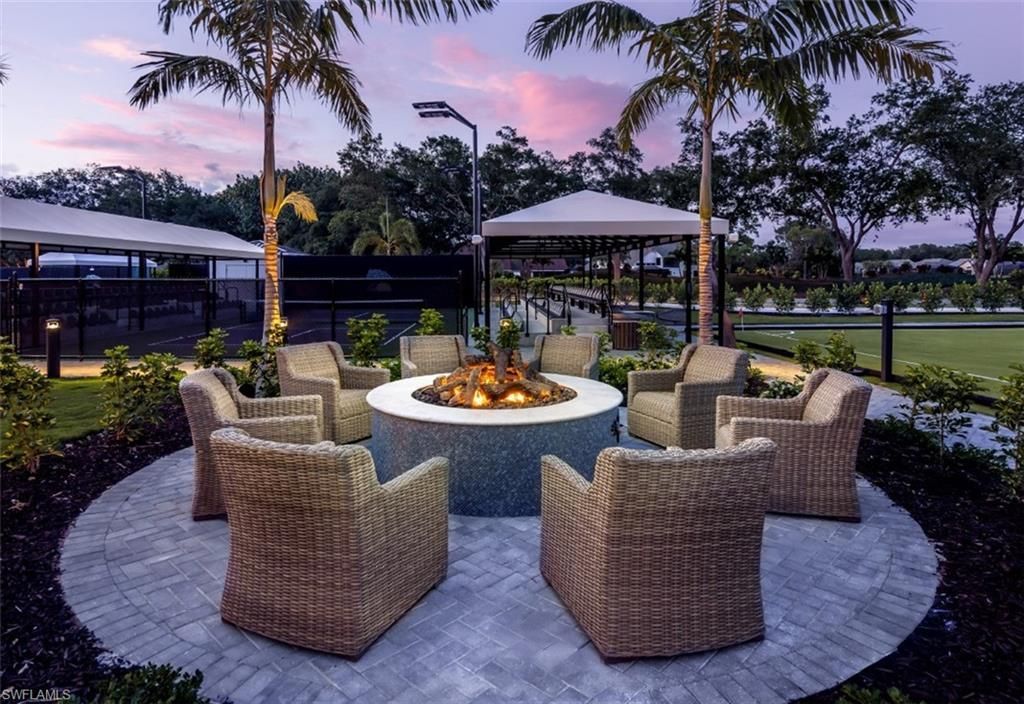 24 Golf Cottage Dr, Naples, FL 34105 Photo
