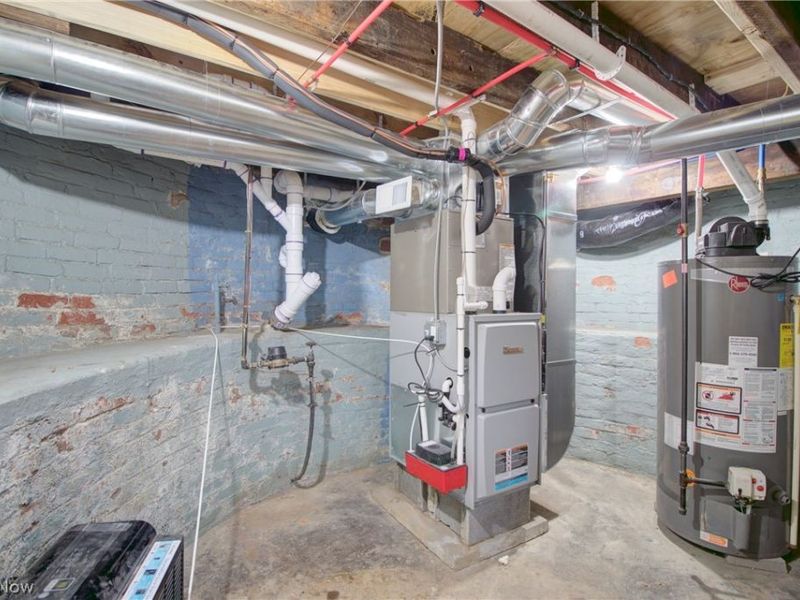 1950 W 50th Street, Cleveland, OH 44102 Photo 33