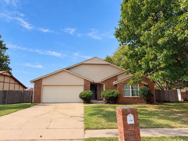 12207 E 82nd Street N, Owasso, OK 74055