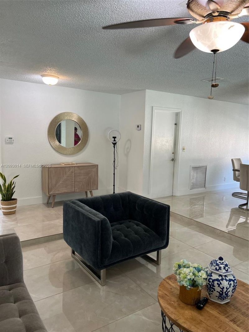 10860 NW 40th St, Coral Springs, FL 33065 Photo