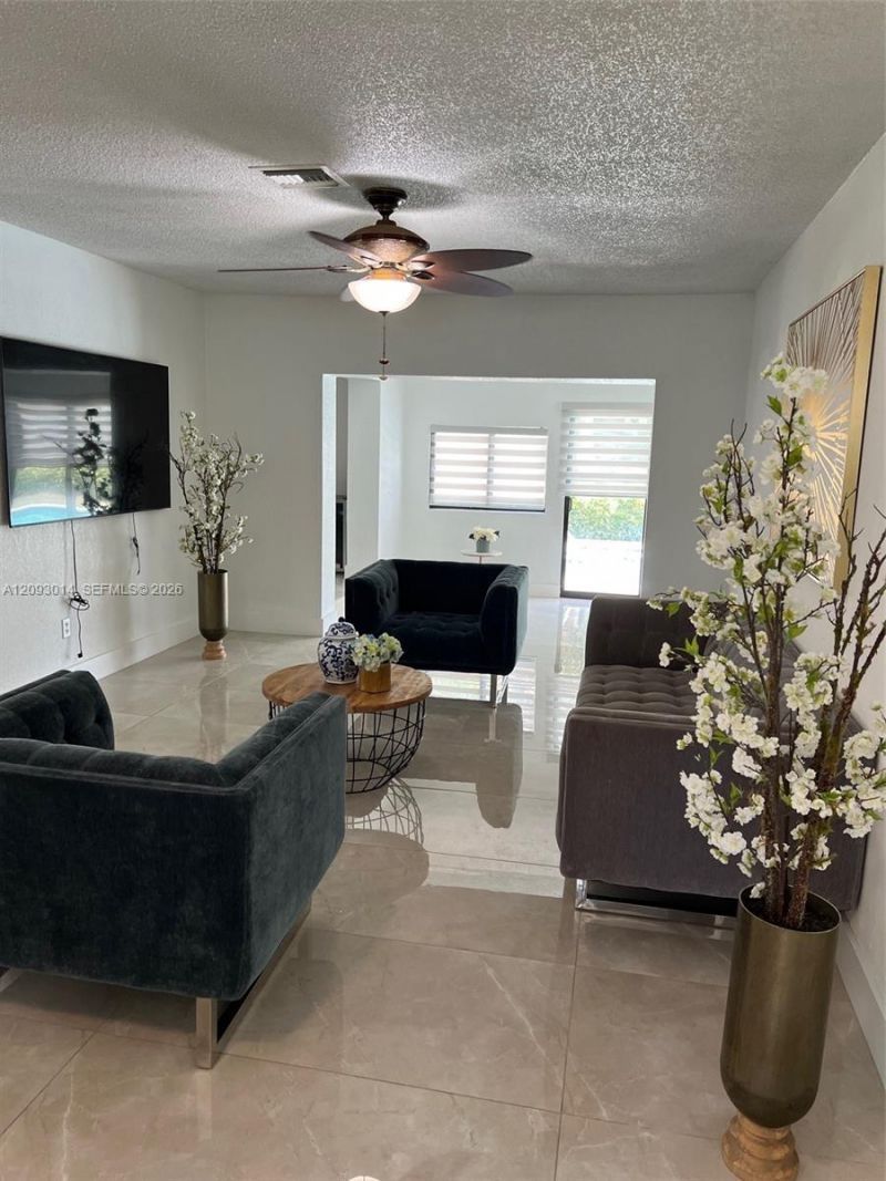 10860 NW 40th St, Coral Springs, FL 33065 Photo