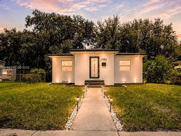 1785 NW 52nd St , Miami, FL 33142